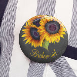Sirène de tableau de bord de tournesol rustique<br><div class="desc">Bouton de désherbage à la crème fleurie rustique avec un bouquet de tournesol sur un arrière - plan en damier gris foncé.                 Vous pouvez le personnaliser avec votre texte !</div>