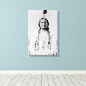 Sitting Bull Canvas Afdruk (Insitu (Houten vloer))