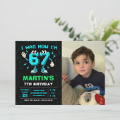 Six Seven Meme 6 7 Birthday Photo Invitation (Debout devant)