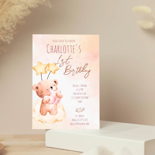 Sjabloon verjaardagsfeest op een witteddybeer kaart