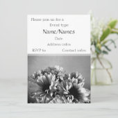 Sjabloon voor uitnodiging op zwarte en witte bloem (Staand voorkant)