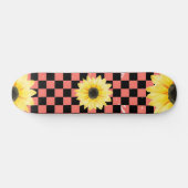 Skateboard à damiers et tournesol rose et noir (Horz)