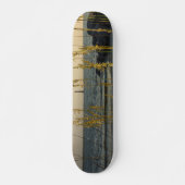 Skateboard A Travers La Chèvre (Devant)