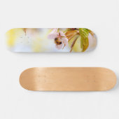 Skateboard Abeille Sur Une Fleur De Cerise (Horz)