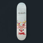 Skateboard Adorable renne de Noël<br><div class="desc">Cette image montre de mignons rennes. L'idée cadeau romantique parfaite. Cliquez sur le bouton Customiser pour modifier les polices,  déplacer le texte et customiser davantage votre conception.</div>