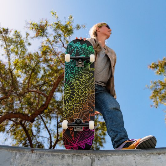 Skateboard Affiche Mandala Arc-en-Ciel Noir (Extérieur 1)