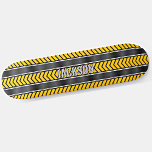 Skateboard Ajouter Nom Initiales, Argent Jaune Flèches Noires<br><div class="desc">Ajoutez le nom ou les initiales que vous voulez sur ce design génial - Voir ma boutique pour beaucoup plus de modèles de skateboard personnalisés et Skateboard T-Shirts,  Sweat - shirts à capuche,  Backpacks,  couvertures et plus encore.</div>