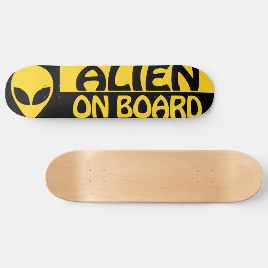 SKATEBOARD ALIEN À BORD (Horz)