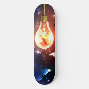 Skateboard Ampoule lumineuse avec papillons nocturnes