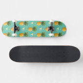 Skateboard Ananas lumineux sur le motif géométrique (Horz)