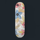 Skateboard Aquarelle couleur terre Floral Art Feuille<br><div class="desc">Cette motif couleur d'eau élégante et moderne conviendra parfaitement à une femme branchée et élégante. Il présente des fleurs de couleur terre peintes à la main, des feuilles et des motifs géométriques en jaune doré, bronze, bleu, rouge et noir sur un arrière - plan blanc. C'est joli, artistique, unique et...</div>