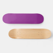 Skateboard arrière - plan violet avec bordure blanche (Horz)