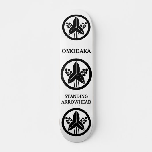 Skateboard Arrowhead debout en cercle (Devant)