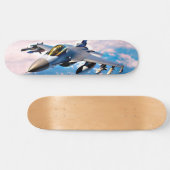 Skateboard Art de F-16 survolant les nuages (Horz)