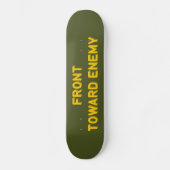 SKATEBOARD AVANT VERS L'ENNEMI (Recto)