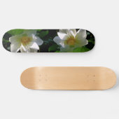 Skateboard avec délicat blanc Lotus Flower (Horz)