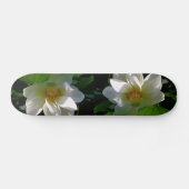 Skateboard avec délicat blanc Lotus Flower (Horz)