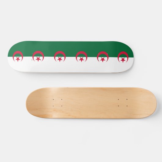 Skateboard avec drapeau d'Algérie (Horz)