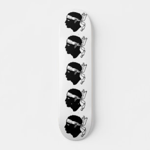 Skateboard avec drapeau de la Corse, France