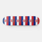 Skateboard avec drapeau de la Croatie (Horz)