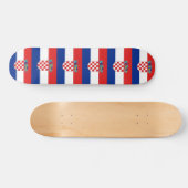 Skateboard avec drapeau de la Croatie (Horz)