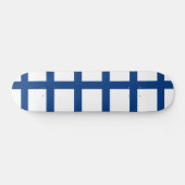 Skateboard avec drapeau de la Finlande (Horz)