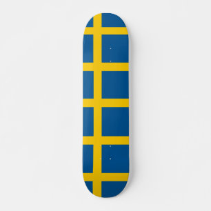 Skateboard avec drapeau de la Suède