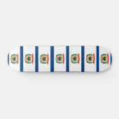 Skateboard avec drapeau de la Virginie-Occidentale (Horz)