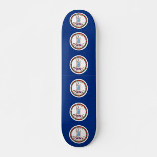 Skateboard avec drapeau de Virginie