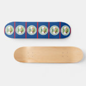 Skateboard avec drapeau du Belize (Horz)