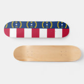 Skateboard avec le drapeau de la Caroline du Nord (Horz)