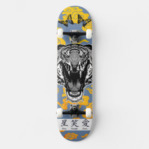 SKATEBOARD AVEC TIGRE JAPONAIS ET NUAGES JAUNES