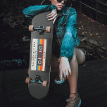 Skateboard Bande de la cassette vintage Retro la plus touchée<br><div class="desc">Patinage sur cassettes cool rétro avec le texte "le plus grand succès". Idéal pour les amateurs de musique classique et ancienne. Conception Unisex pour les hommes et les femmes. Personnalisez-le en ajoutant votre nom et votre message personnel.</div>