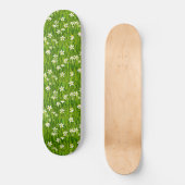 Skateboard Belles fleurs blanches et Feuilles verts (Recto)