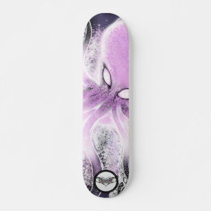 Skateboard Blancs roses pourpres de pieuvre de l'eau sombre