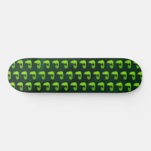 Skateboard Caméléon vert mignon