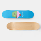 Skateboard Caricature de cupcake joyeux (Horz)