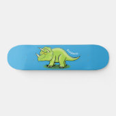 Skateboard Caricature de dinosaure de triceratops vert mignon (Horz)
