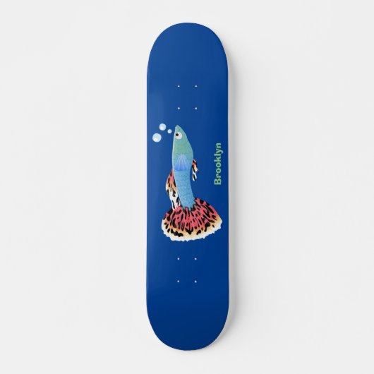 Skateboard Caricature de poisson tropical guppy très chic (Devant)
