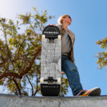 Skateboard Carte de la ville de Milwaukee<br><div class="desc">Une carte unique de la belle ville de Milwaukee,  MN. Ce skateboard présente une carte de la ville à l'intérieur d'une frontière noire en haut et en bas. Une façon amusante de représenter la ville que vous aimez et habitez!</div>