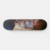 Skateboard Chat spatial portant des lunettes de soleil (Horz)