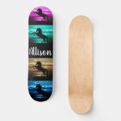 Skateboard Cheval noir violet, Bleu, Turquoise, Ciel doré & E (Recto)