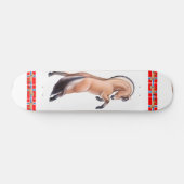 Skateboard Cheval norvégien de fjord élevant la planche à (Horz)