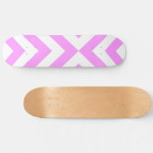 Skateboard Chevrons roses et blancs (Horz)