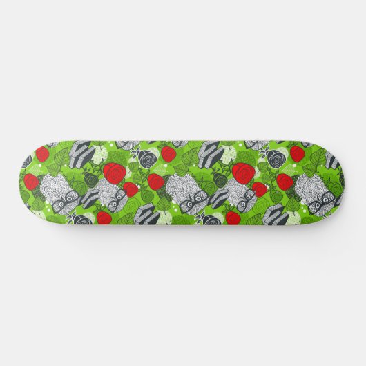 Skateboard Chouette en roses rouges (Horz)