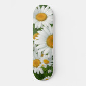Skateboard Classic daisy pattern white floral fields greenery (Recto)