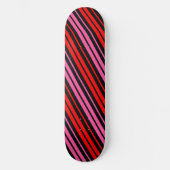Skateboard Classique design à rayures verticales rouge noir e (Recto)