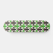 Skateboard Conception de motif baroque fleur de lis noir vert (Horz)