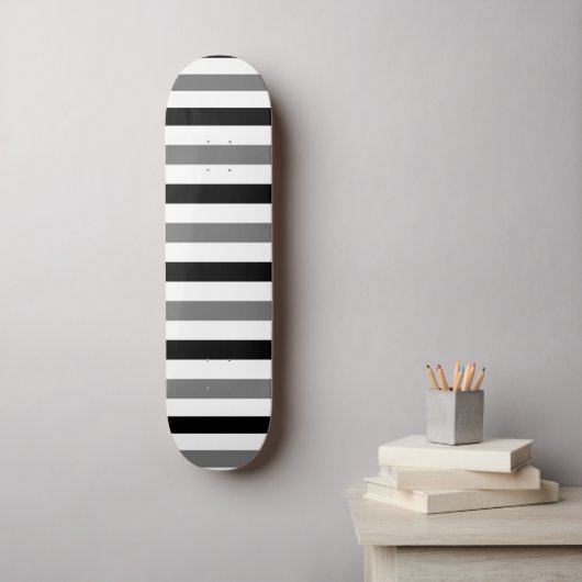 Skateboard Conception de rayures noires et blanches Ahs (Art mural)