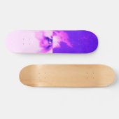 Skateboard Conception violette ciel nuageux  (Horz)
